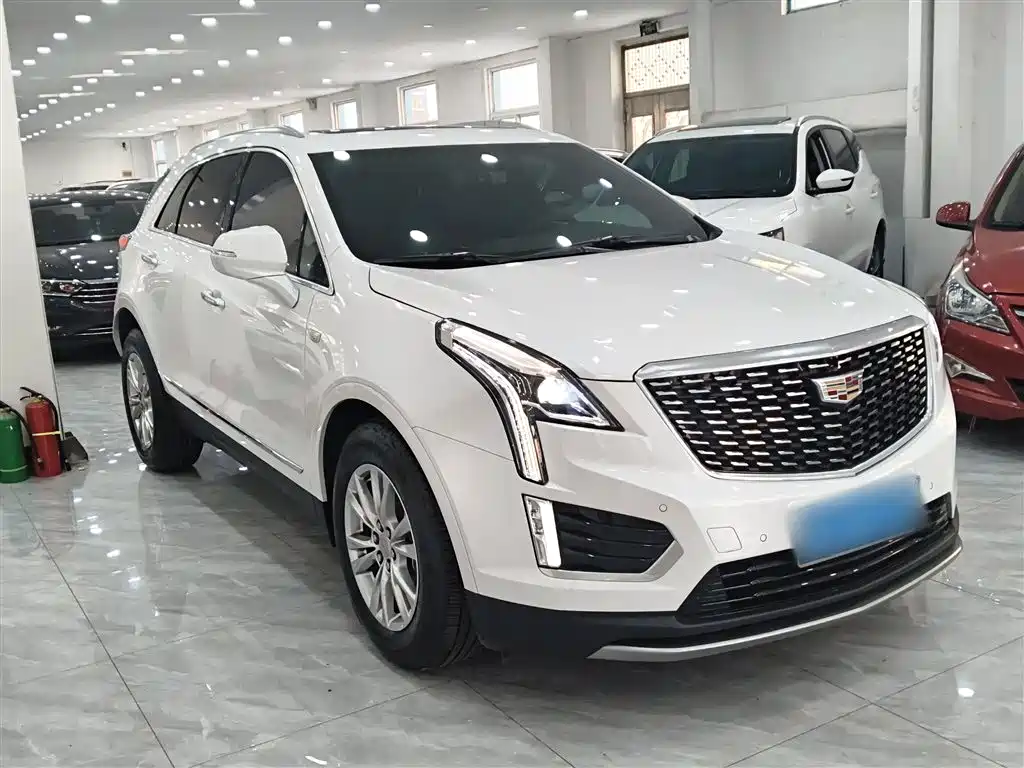 Cadillac XT5 2024 2.0T two-wheel drive fashion model купить на сайте DeffCars