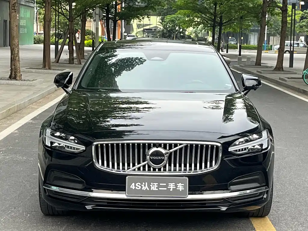 Volvo S90 2022 B5 Zhiyuan Luxury Edition купить на сайте DeffCars