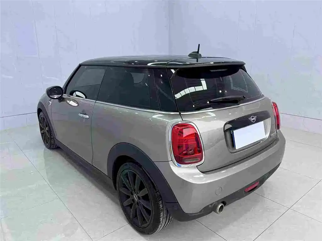 MINI 2021 1.5T COOPER Artist купить на сайте DeffCars