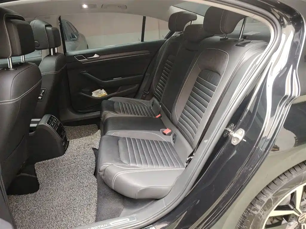 Magotan 2020 330TSI DSG leading model купить на сайте DeffCars