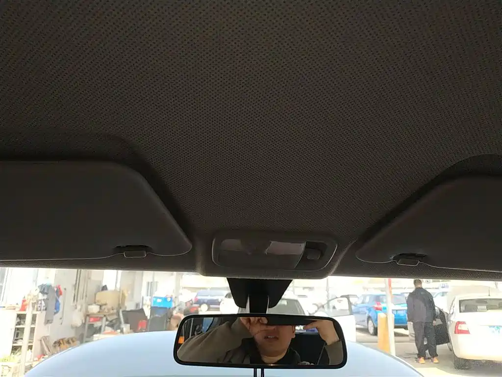 Hongguang MINIEV 2020 Free Model Lithium Iron Phosphate купить на сайте DeffCars