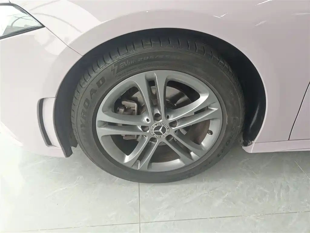 Mercedes-Benz A-Class 2021 facelift A 180 L sports sedan купить на сайте DeffCars