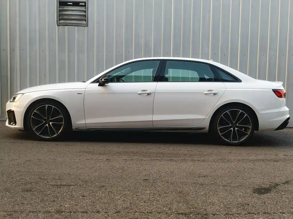 Audi A4L 2023 40 TFSI quattro luxury and dynamic model купить на сайте DeffCars