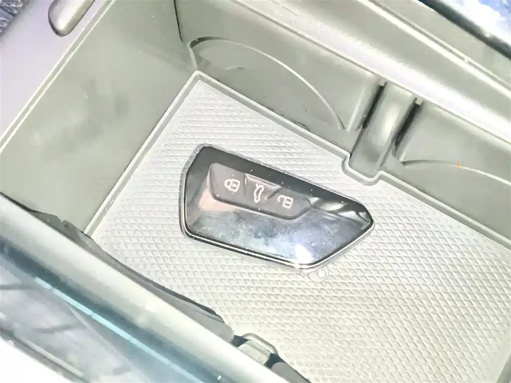 Magotan 2024 380TSI DSG Premium Edition купить на сайте DeffCars