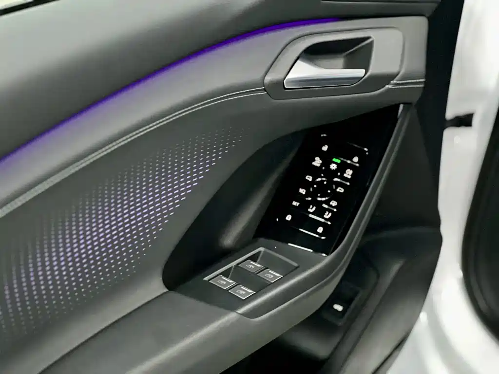 Audi Q6L e-tron 2026 super long range version купить на сайте DeffCars