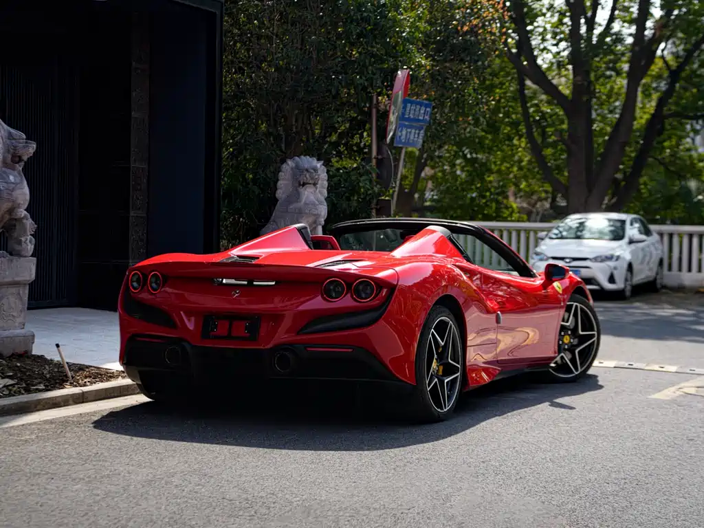 Ferrari F8 2020 Spider 3.9T V8 купить на сайте DeffCars