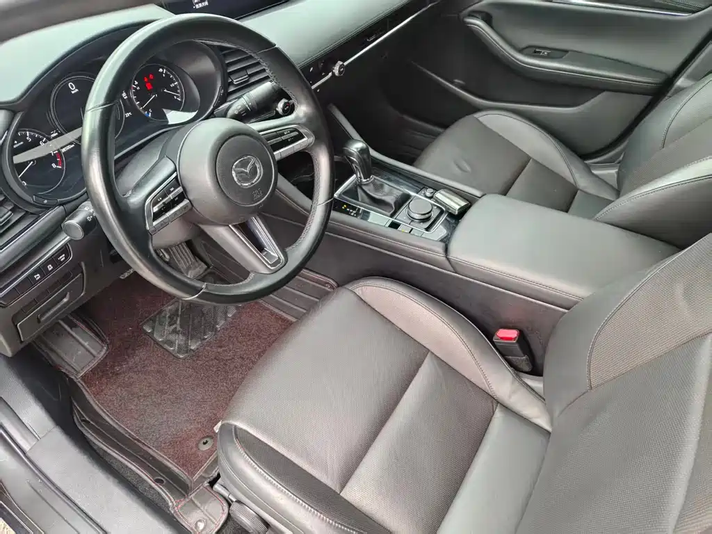 Mazda3 Angkesela 2020 2.0L Automatic Premium Edition купить на сайте DeffCars