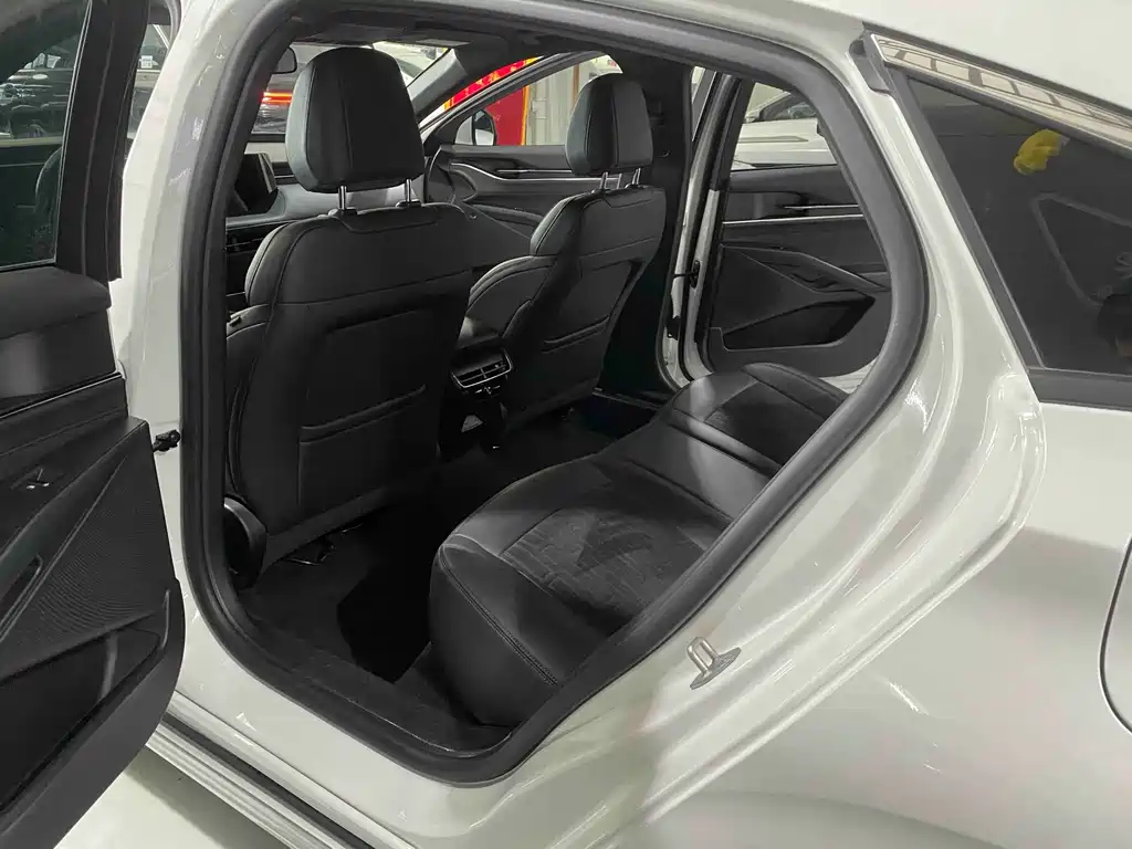 Mondeo 2023 EcoBoost 180 Comfort купить на сайте DeffCars
