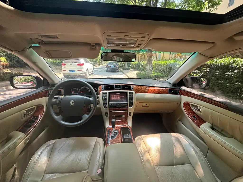 Crown 2007 2.5L Royal Navigation Edition купить на сайте DeffCars