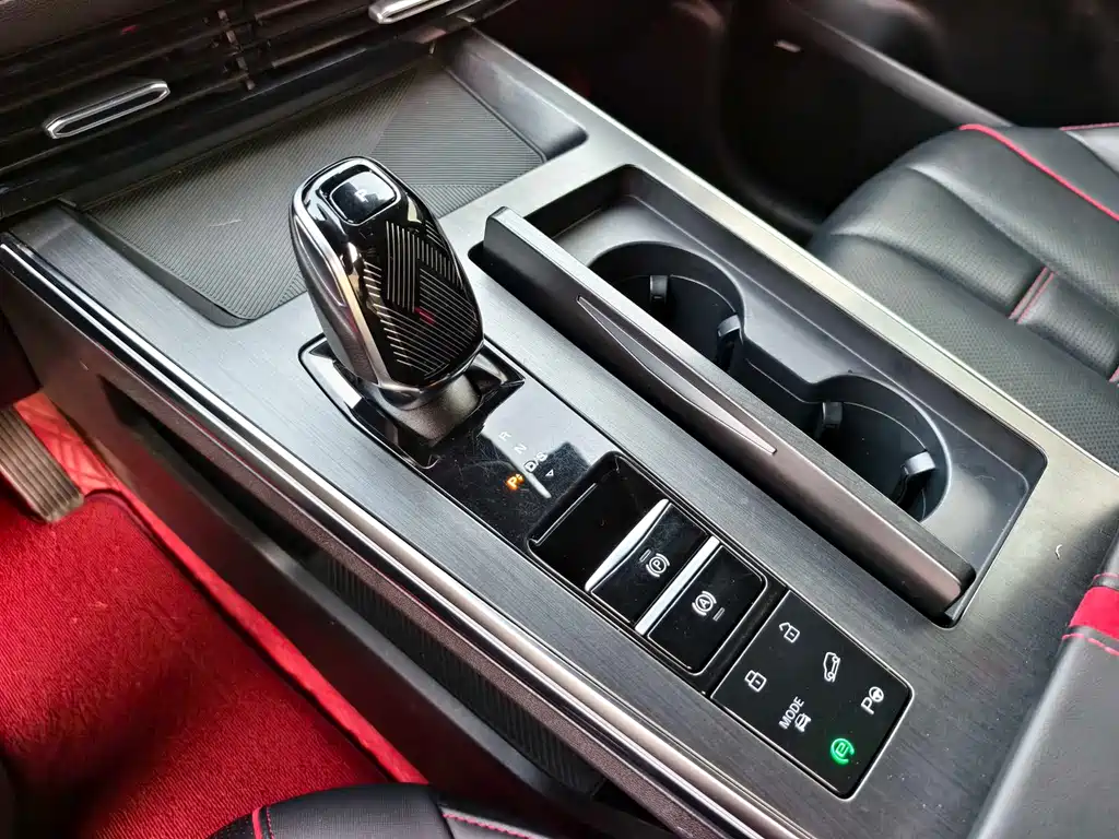 Roewe RX5 MAX 2022 2.0T Automatic Youwei Extreme Edition купить на сайте DeffCars