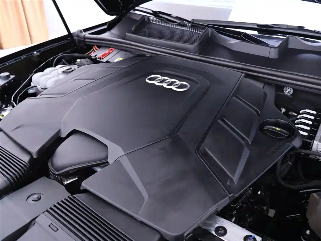 Audi Q7 2022 55 TFSI quattro S line ice and snow sports version купить на сайте DeffCars