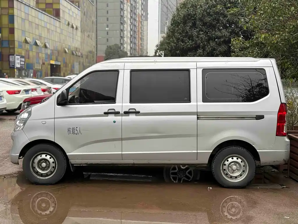 Wuling Rongguang S 2023 1.5L basic model 5/7 seats купить на сайте DeffCars