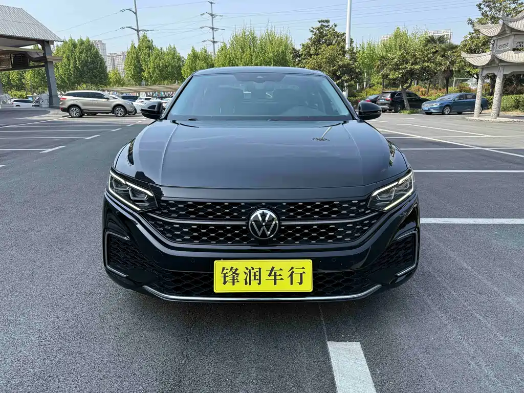 Passat 2022 330TSI Starry Sky Deluxe Edition купить на сайте DeffCars