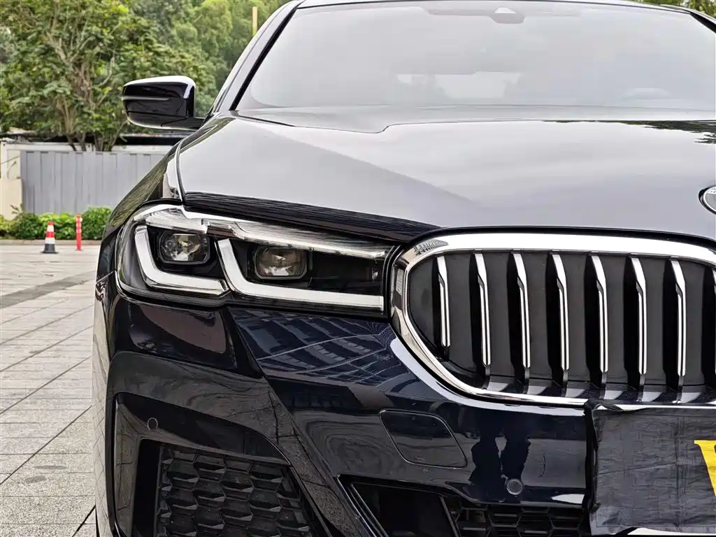 BMW 5 Series 2023 530Li Exclusive M Sports Package купить на сайте DeffCars