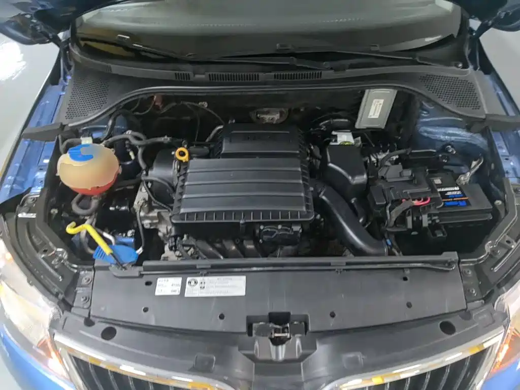 Xindong (Rapid Spaceback) 2016 1.6L automatic version купить на сайте DeffCars