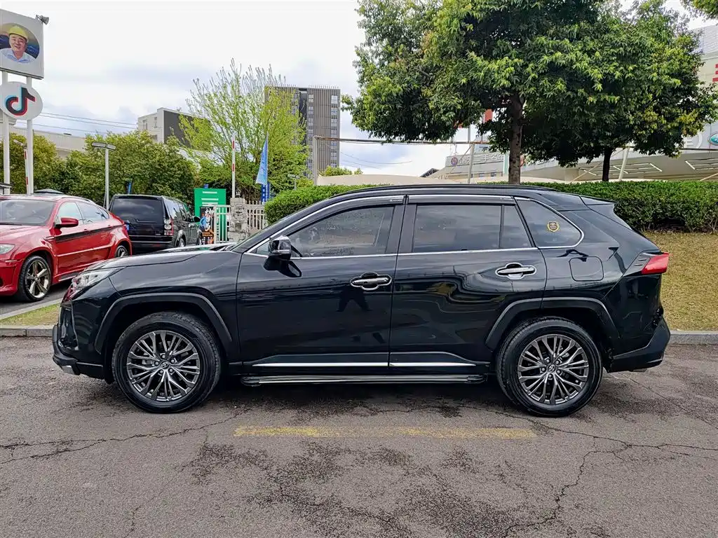 Wilanda 2023 2.0L CVT two-wheel drive luxury PLUS version купить на сайте DeffCars
