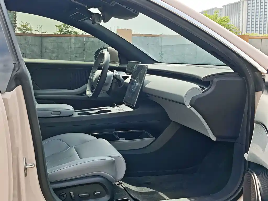 NIO ET5 2022 model 75kWh купить на сайте DeffCars