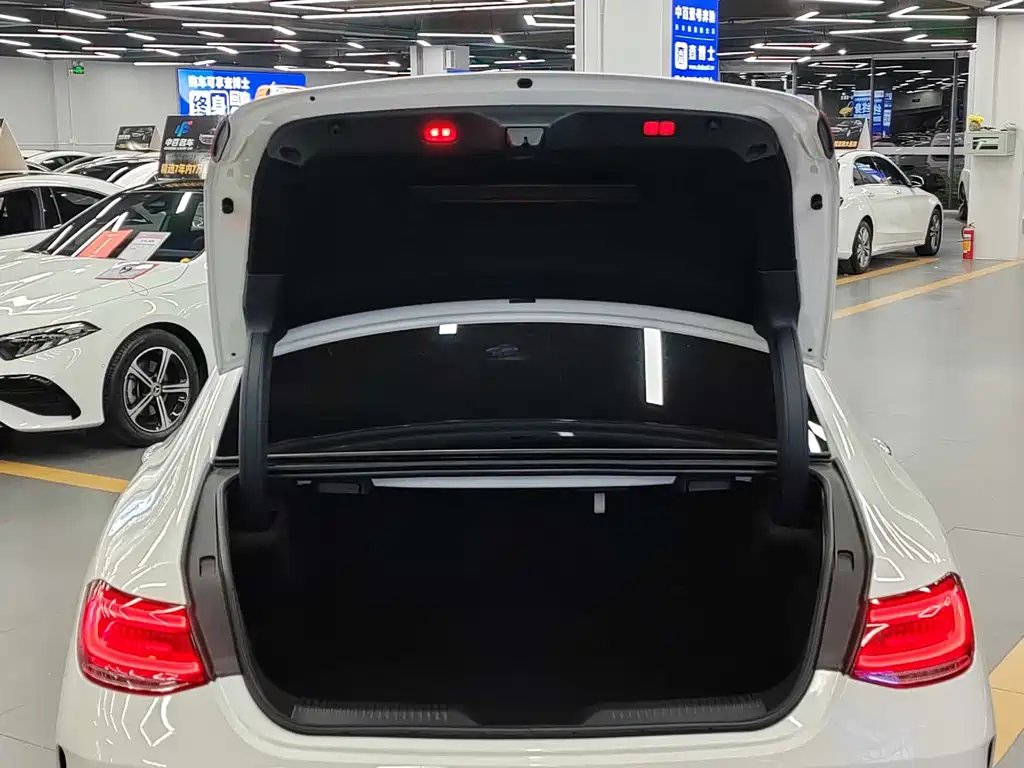 Mercedes-Benz CLS 2018 CLS 300 luxury model купить на сайте DeffCars