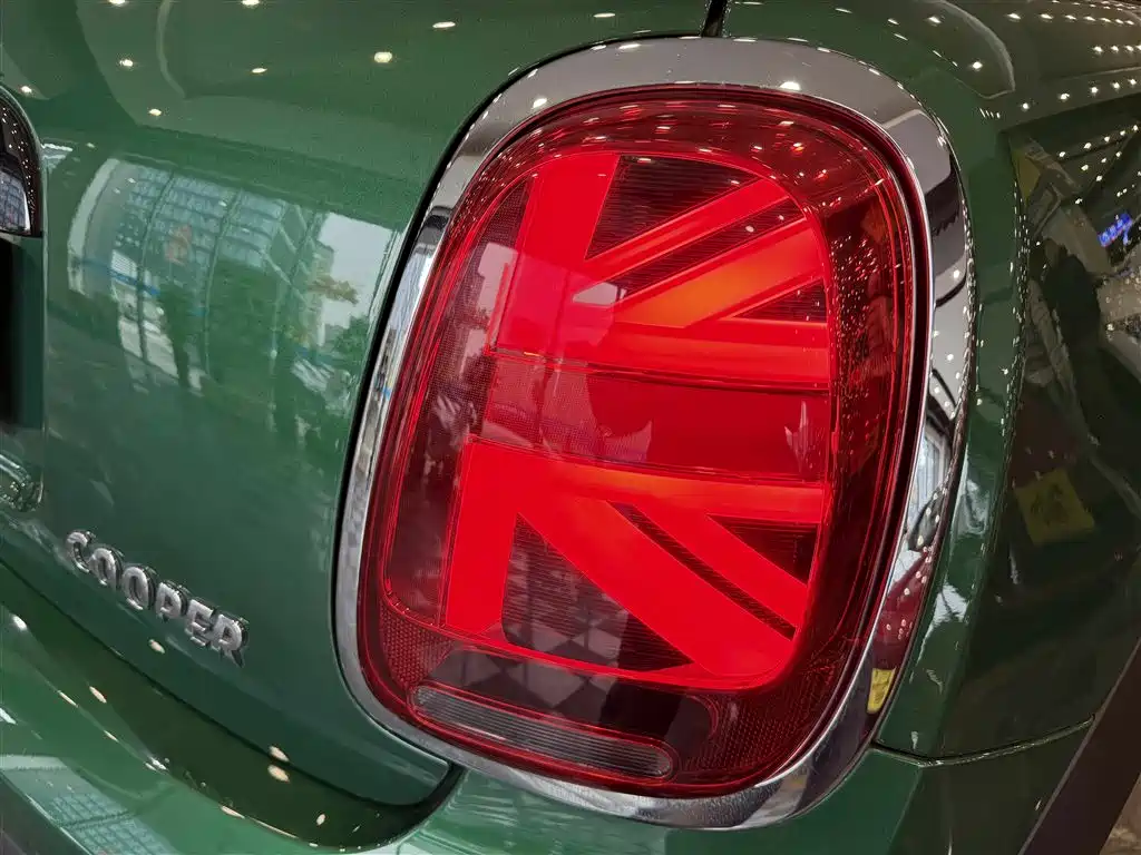 MINI 2022 1.5T COOPER Classic купить на сайте DeffCars