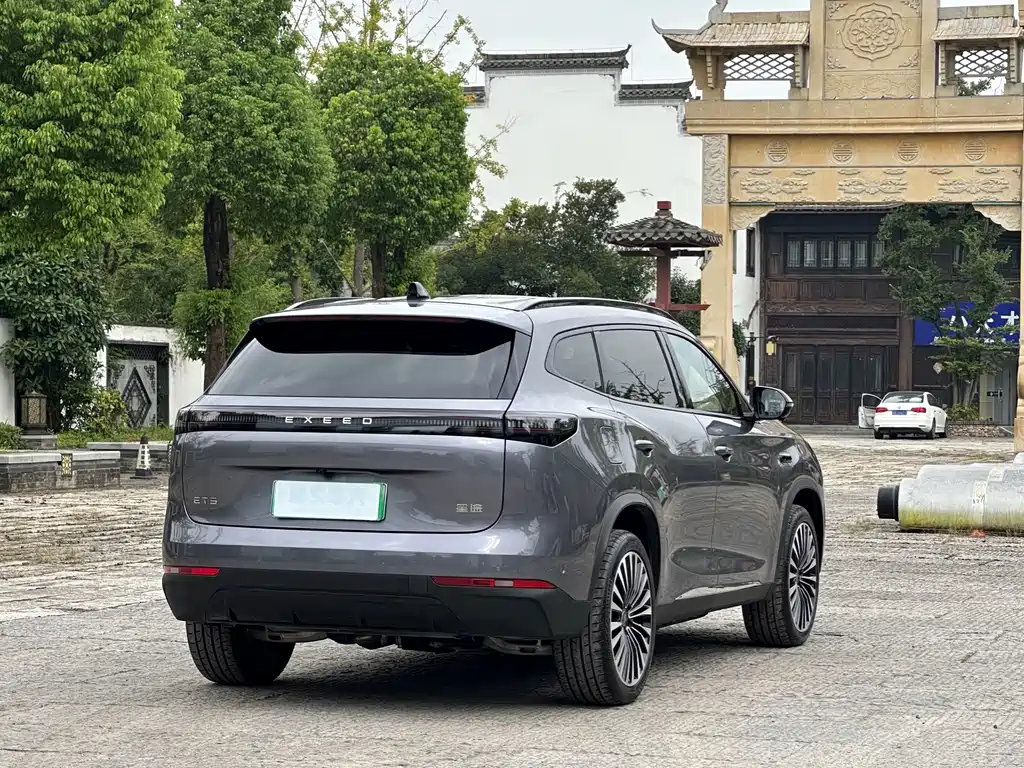 EXEED ET5 2026 210 LiDAR Zhizun Edition купить на сайте DeffCars