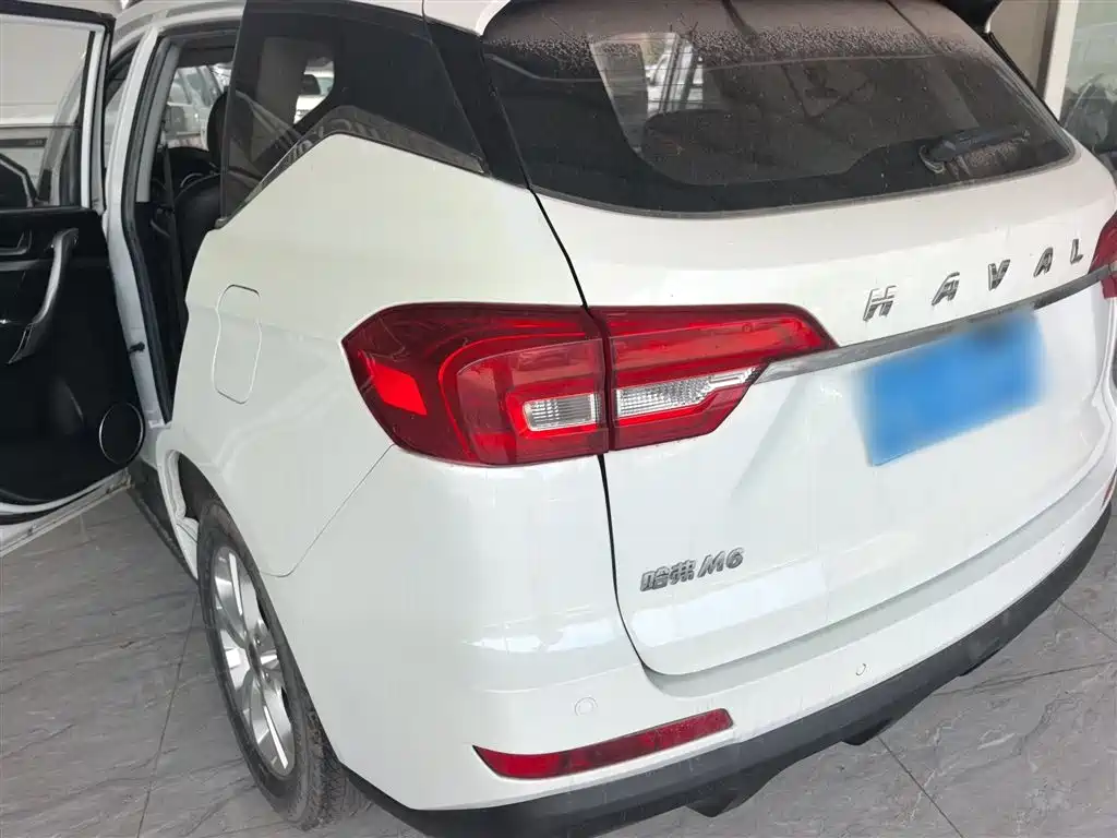 Haval M6 2018 1.5T manual two-wheel drive urban model купить на сайте DeffCars
