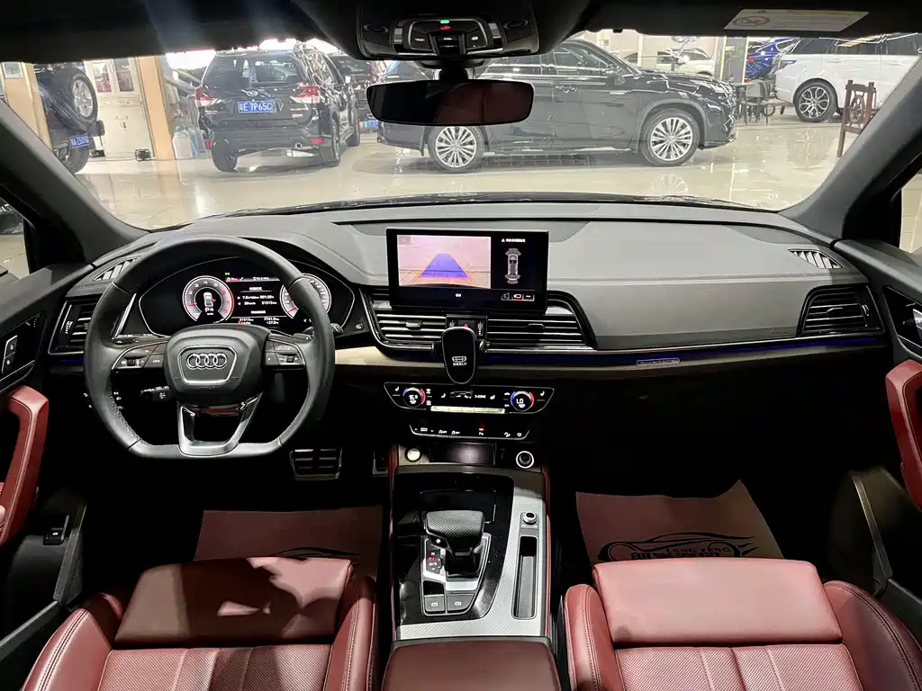 Audi Q5L 2025 40 TFSI luxury and dynamic model купить на сайте DeffCars