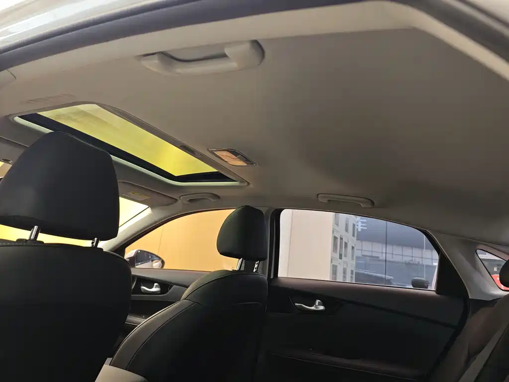 Kia K3 2019 1.5L CVT Smart Internet Edition купить на сайте DeffCars