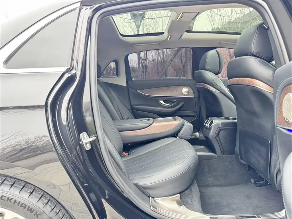 Mercedes-Benz E-Class 2020 E 260 L купить на сайте DeffCars