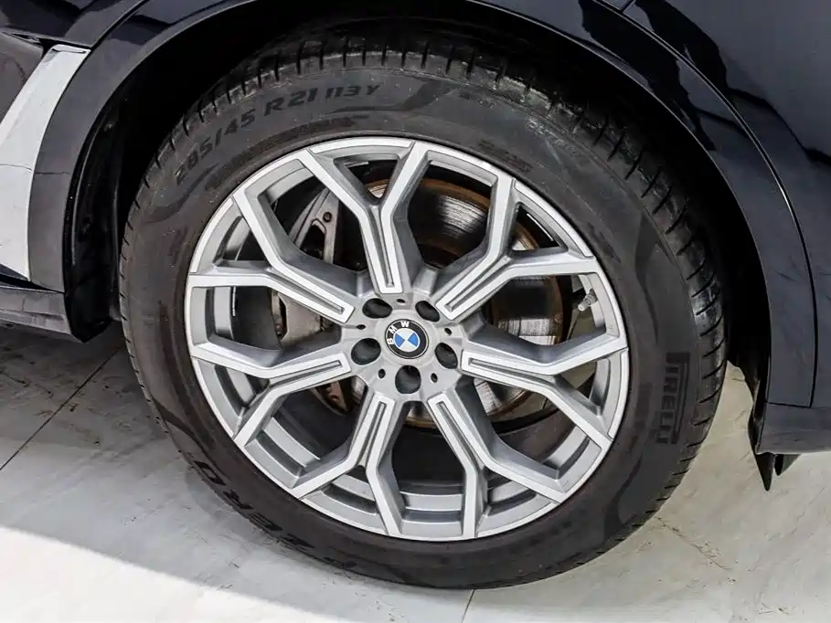 BMW X7 2023 xDrive40i Leading Luxury Package купить на сайте DeffCars