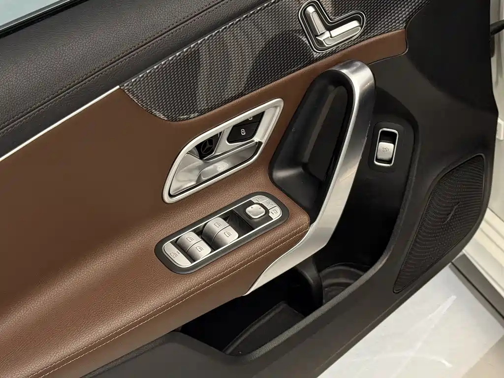 Mercedes-Benz A-Class 2020 A 200 L Sports Sedan купить на сайте DeffCars