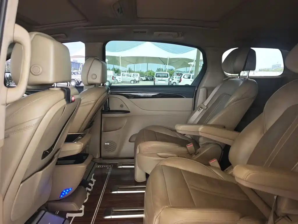 Buick GL8 2018 ES 28T flagship model National VI купить на сайте DeffCars