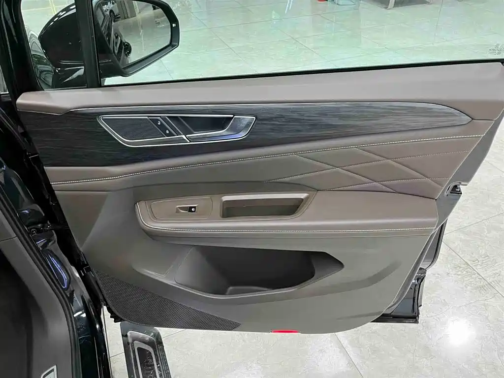 Weiran 2024 380TSI Premium Edition купить на сайте DeffCars