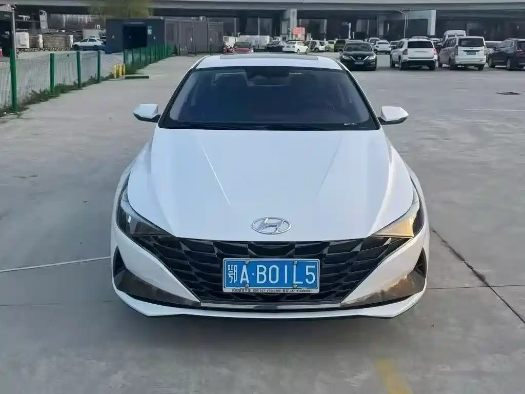 Elantra 2022 1.5L CVT LUX Premium Edition купить на сайте DeffCars