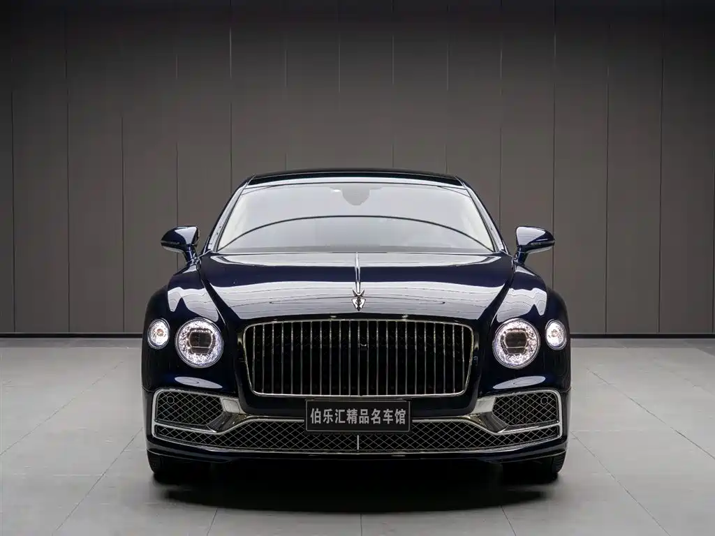 Flying Spur 2022 4.0T V8 Standard Edition купить на сайте DeffCars