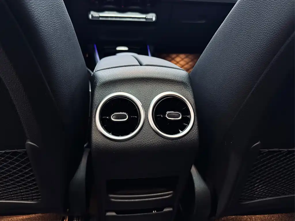 Mercedes-Benz GLB 2024 GLB 220 Dynamic купить на сайте DeffCars