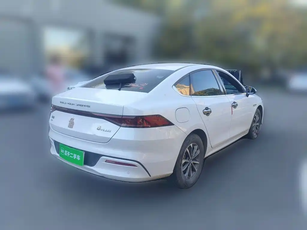Qin PLUS 2024 Honor Edition DM-i 55KM Leading Type купить на сайте DeffCars