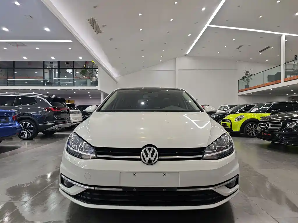 Golf 2020 280TSI DSG comfort model купить на сайте DeffCars