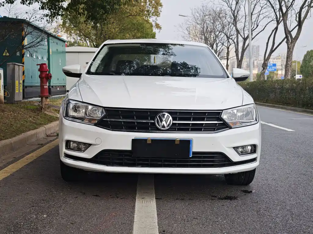 Bora 2018 1.5L automatic comfort model купить на сайте DeffCars