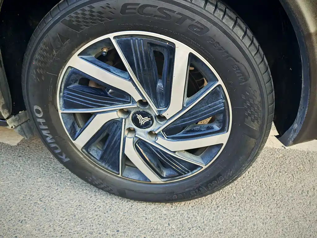 Nezha U 2022 Pro 400 Changxing Edition купить на сайте DeffCars