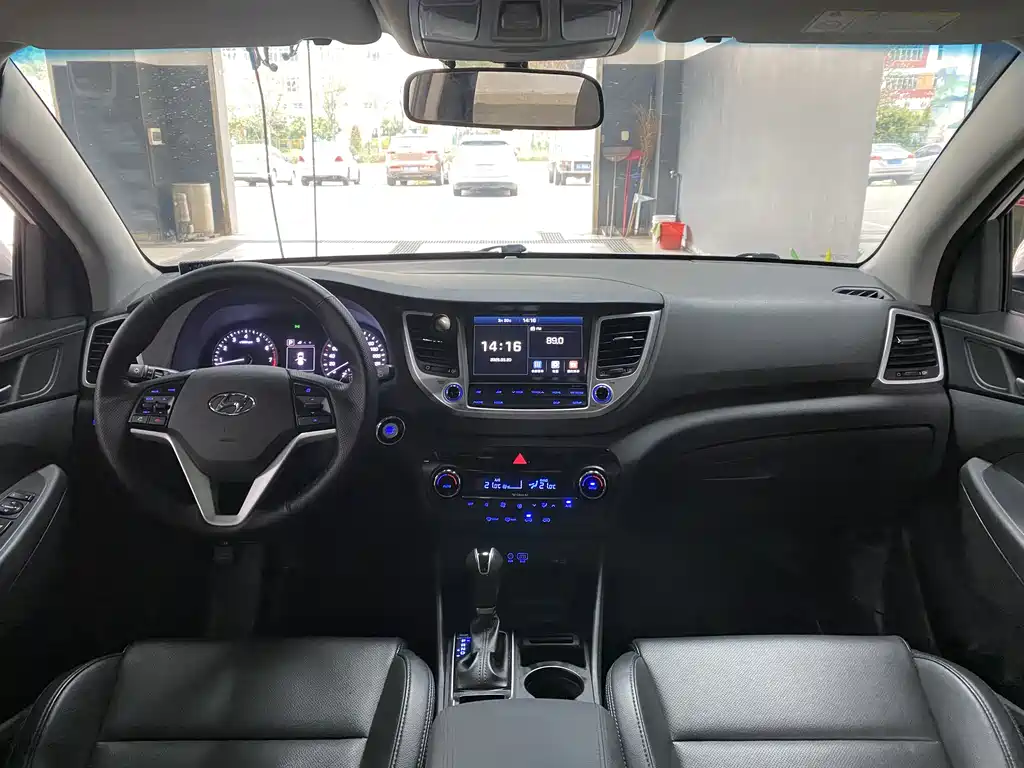 Tucson 2015 1.6T dual-clutch two-wheel drive intelligent model купить на сайте DeffCars