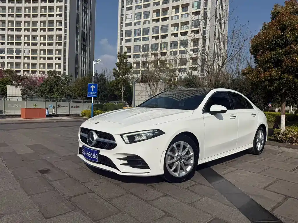 Mercedes-Benz A-Class 2019 A 200 L Sports Sedan купить на сайте DeffCars