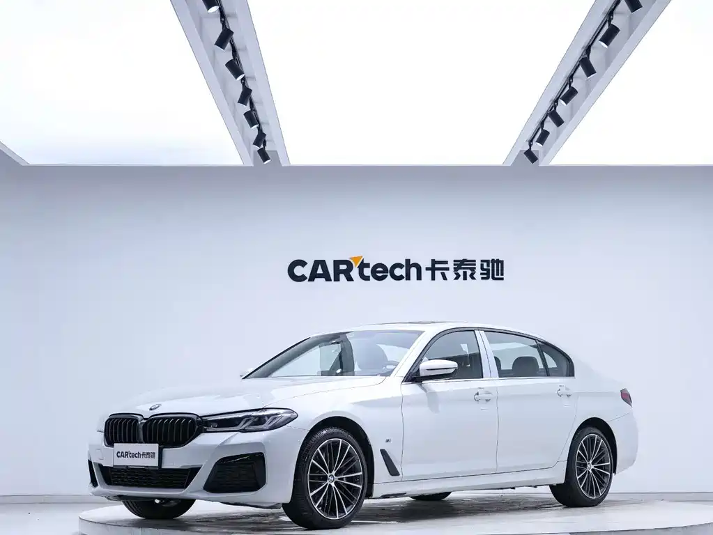 BMW 5 Series 2022 facelift 530Li leading M sports package купить на сайте DeffCars