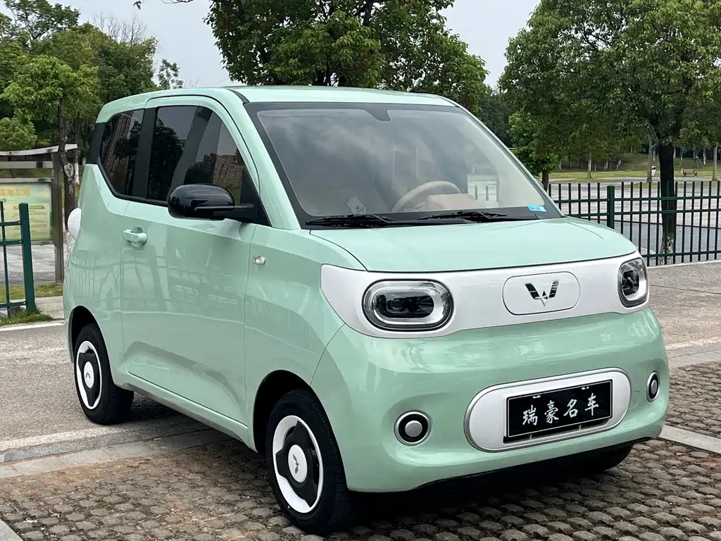 Hongguang MINIEV 2024 third generation 215km youth version купить на сайте DeffCars