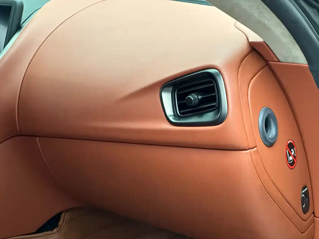 Aston Martin DB11 2019 4.0T V8 Coupe купить на сайте DeffCars