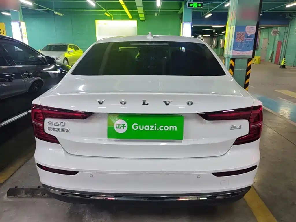 Volvo S60 2025 B4 Zhiyi Luxury Edition купить на сайте DeffCars