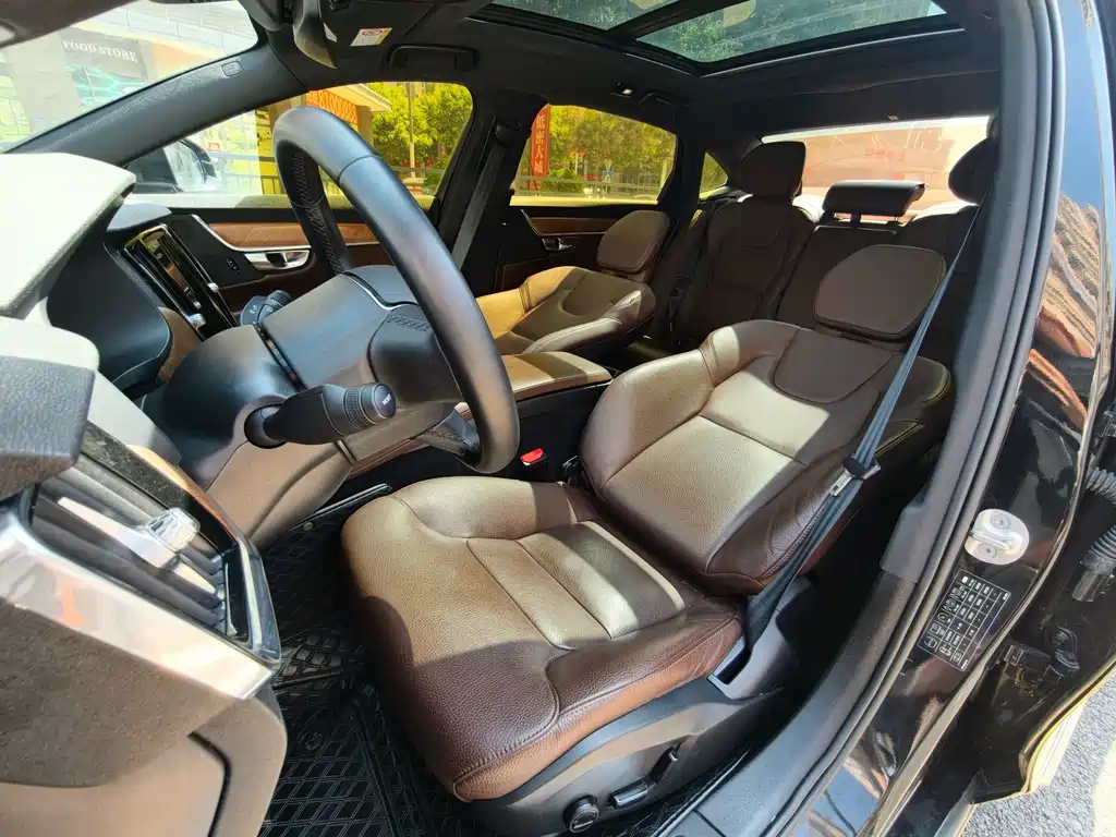 Volvo S90 2023 B5 Zhiyi Luxury Edition купить на сайте DeffCars