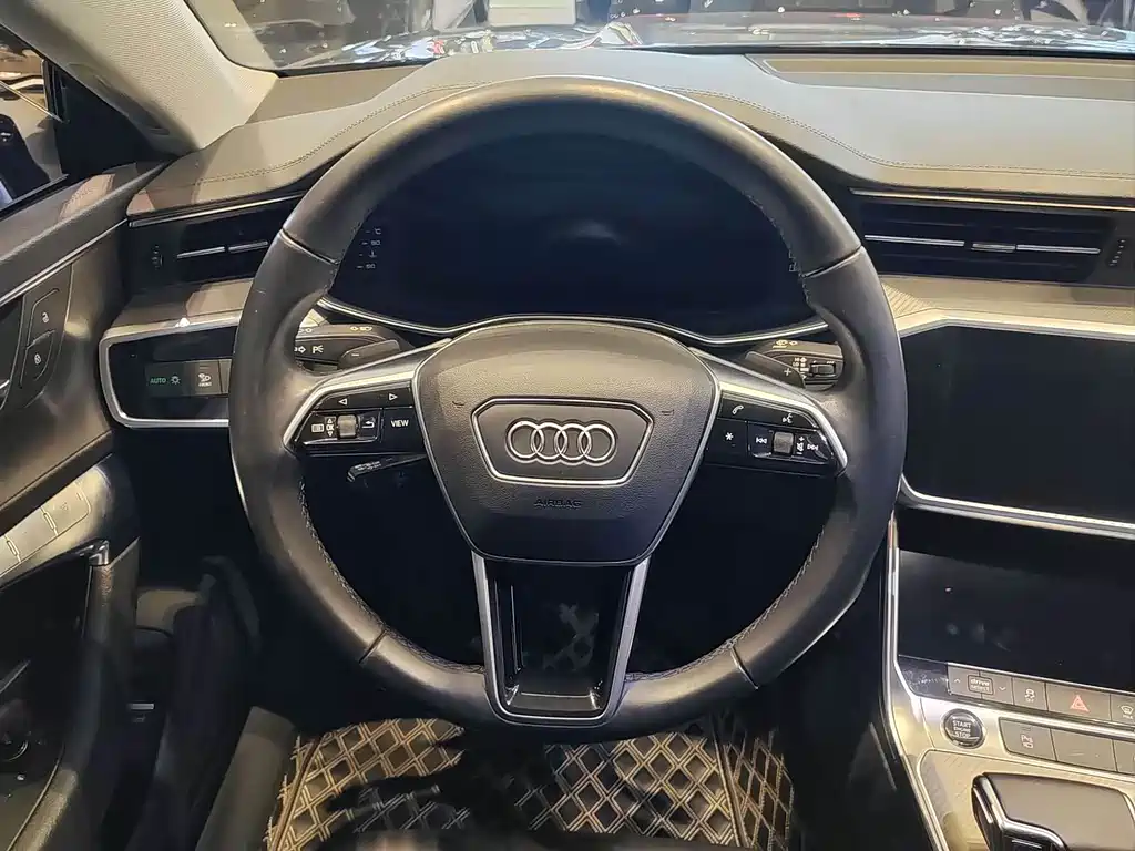 Audi A7 2021 45 TFSI Premium Selection купить на сайте DeffCars