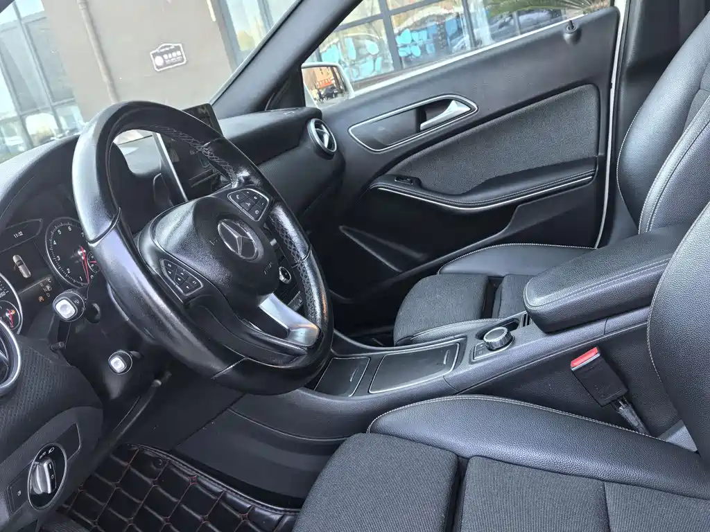 Mercedes-Benz A-Class (imported) 2016 A 200 Dynamic купить на сайте DeffCars