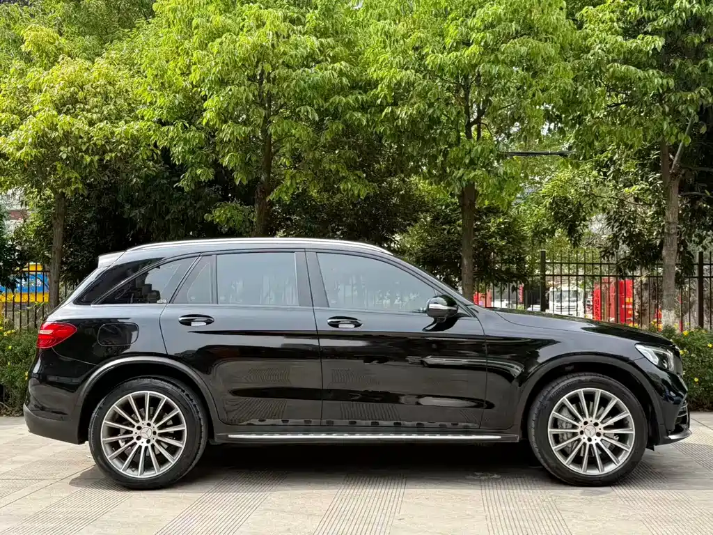 Mercedes-Benz GLC AMG 2017 AMG GLC 43 4MATIC купить на сайте DeffCars