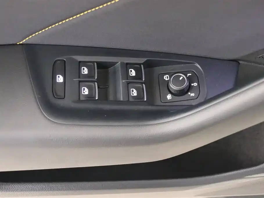 FAW-Volkswagen CC 2024 380TSI eye-catching model купить на сайте DeffCars
